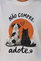 Camiseta Não Compre, Adote